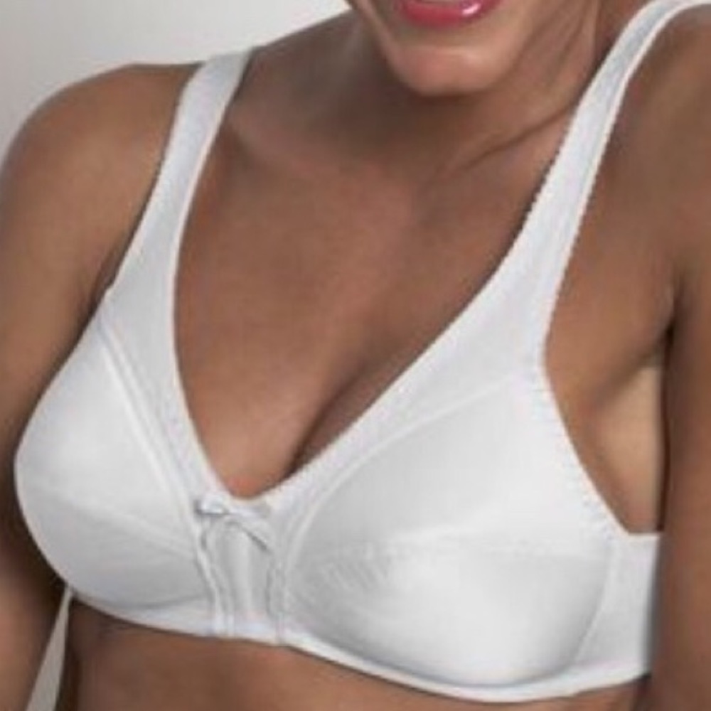 NEW Satin Contour Shaping Bra 36 A